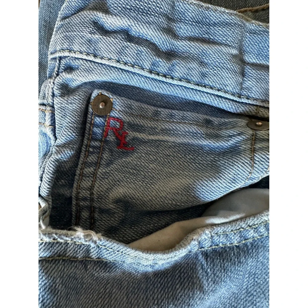 Polo Ralph Lauren Light Wash Distressed Straight Leg Jeans (32x32)